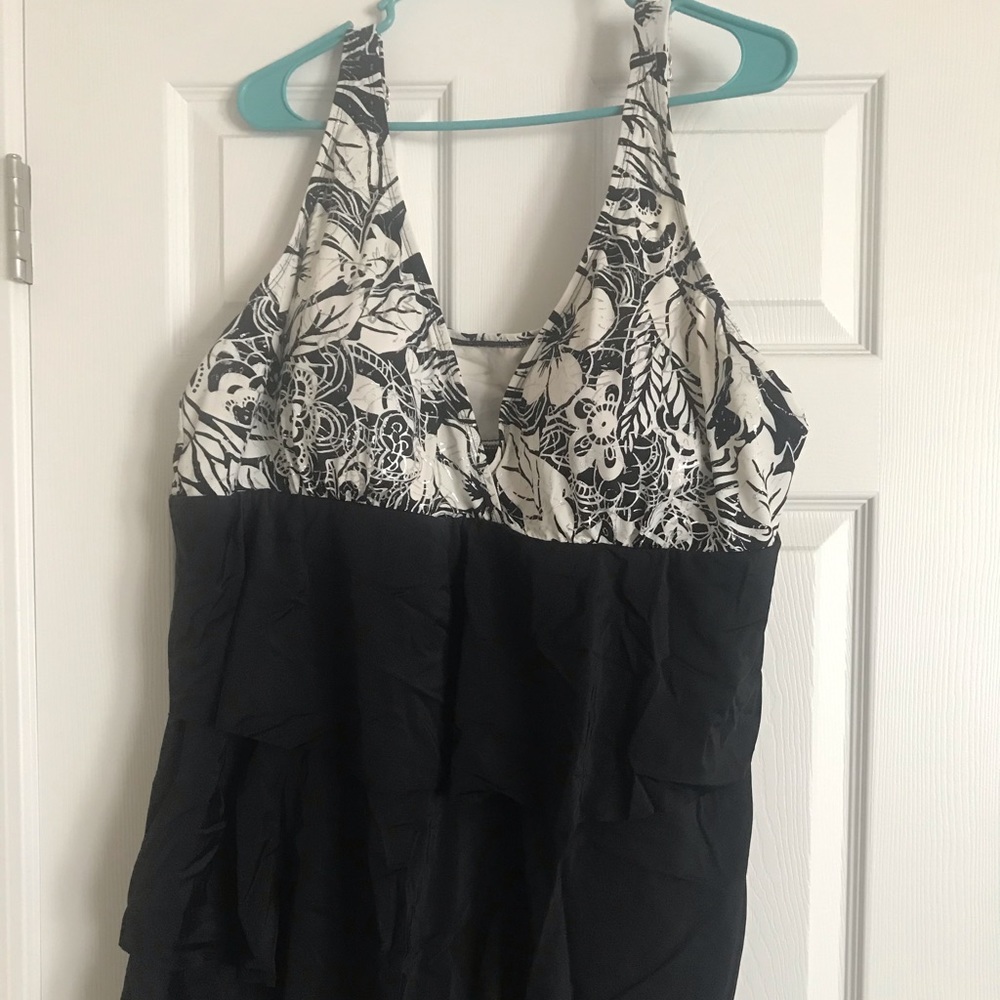 Catherine’s size 28 swimdress